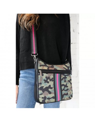 Classic Neoprene Messenger Bag - Pink Army les ligaments