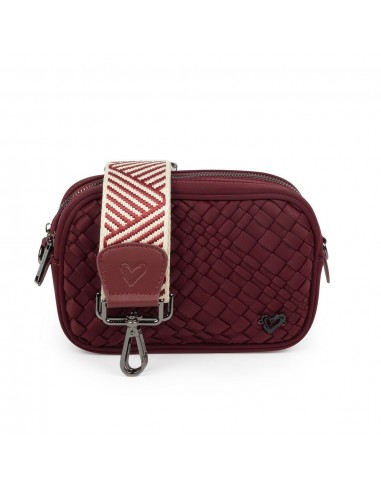 NEW: Caledon Woven Crossbody - Wine rembourrage situé sous